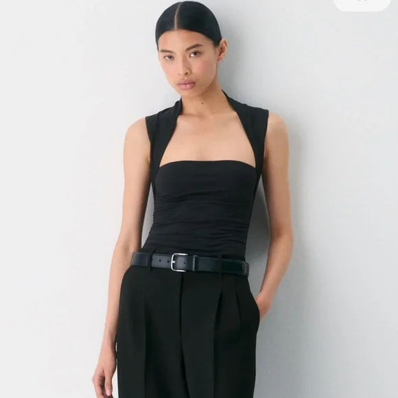 Aritzia contour flourish top black - Picture 1 of 4